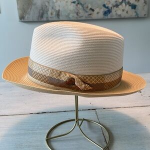 Stenson Andover Fedora Men’s Beige Straw Hat. Florentine Milan. NEW with Tags